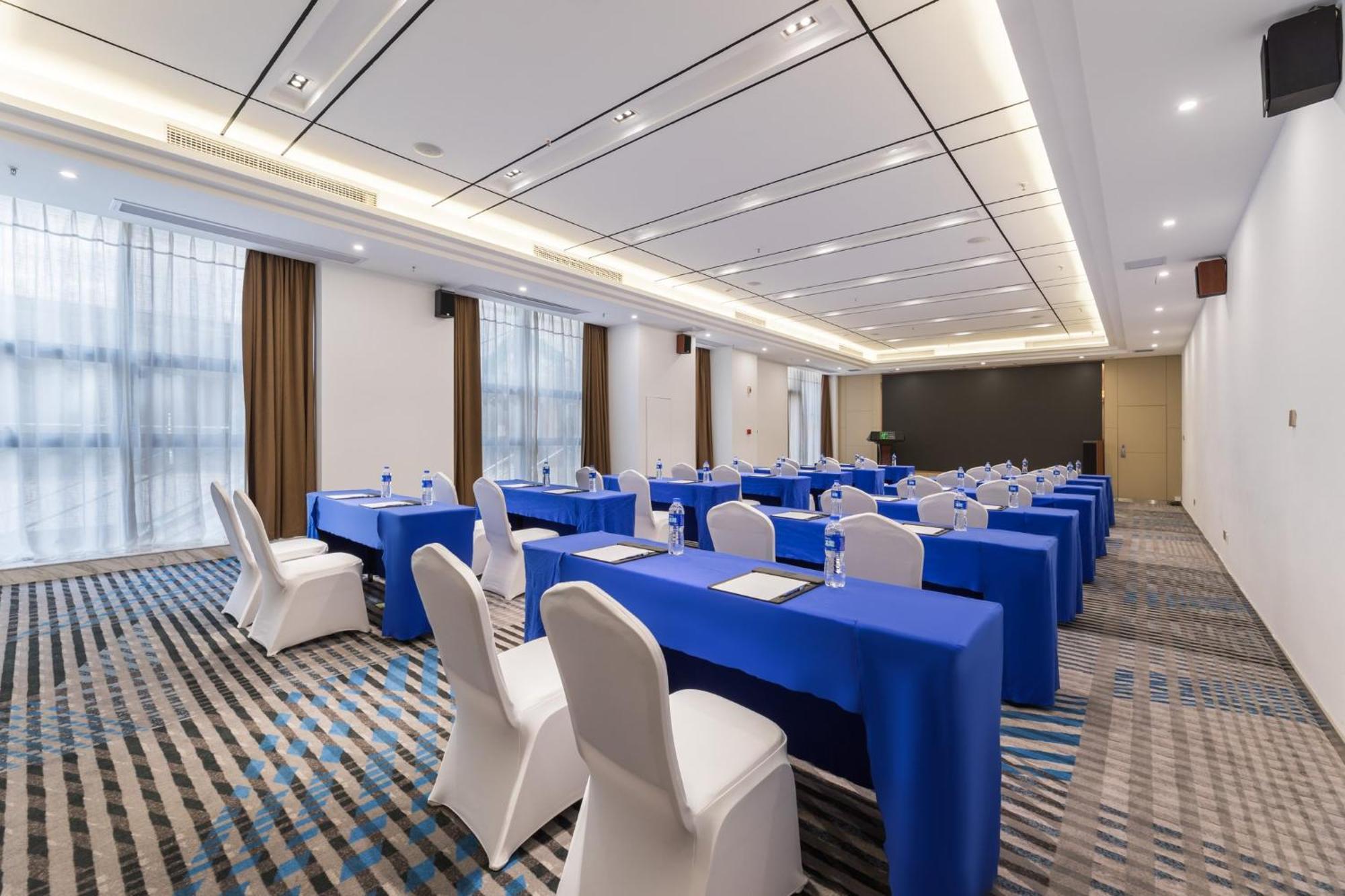 Holiday Inn Express - Liuyang Development Zone By Ihg Changsha Huanghua Airport Exterior photo